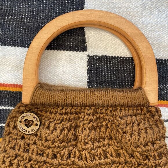 NWOT Handmade Crochet Handbag. Wooden Handles. Boho. Hippie. Brown. - Picture 3 of 6